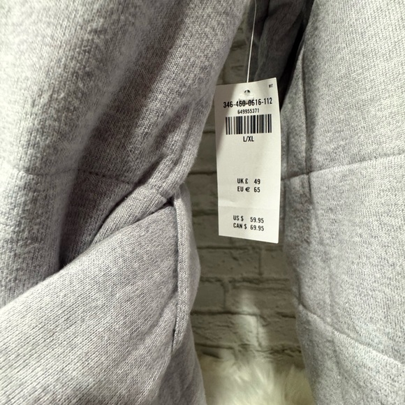 Gilly Hicks Robe - Picture 2 of 3